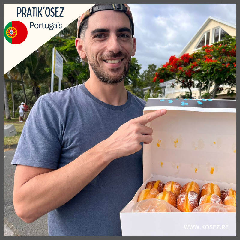 Atelier de Pâtisserie Portugaise, Atelier cuisine en portugais. Bolas de berlim. K'Osez, centre de langues à Saint-Pierre de la Réunion. Apprentissage de l'anglais, l'espagnol, l'allemand, le portugais, l’italien, le créole, le malgache et la LSF à en présentiel ou en visio. K'Osez propose des formations certifiantes, des cours individuels et collectifs, des ateliers et stages enfants et adolescents, des immersions linguistiques selon la philosophie Blossom, méthode d'apprentissage à base de psychologie positive